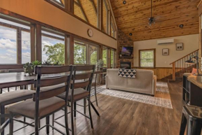 Mountain Crest Cabin-Beautiful Winter Getaway